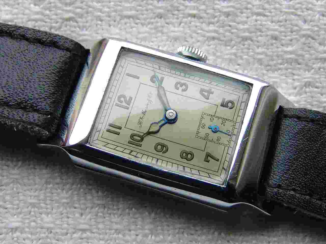 VINTAGE MEN'S WWII era H. MOSER & Cie RECTANGLE WRIST WATCH GOOD CONDITION