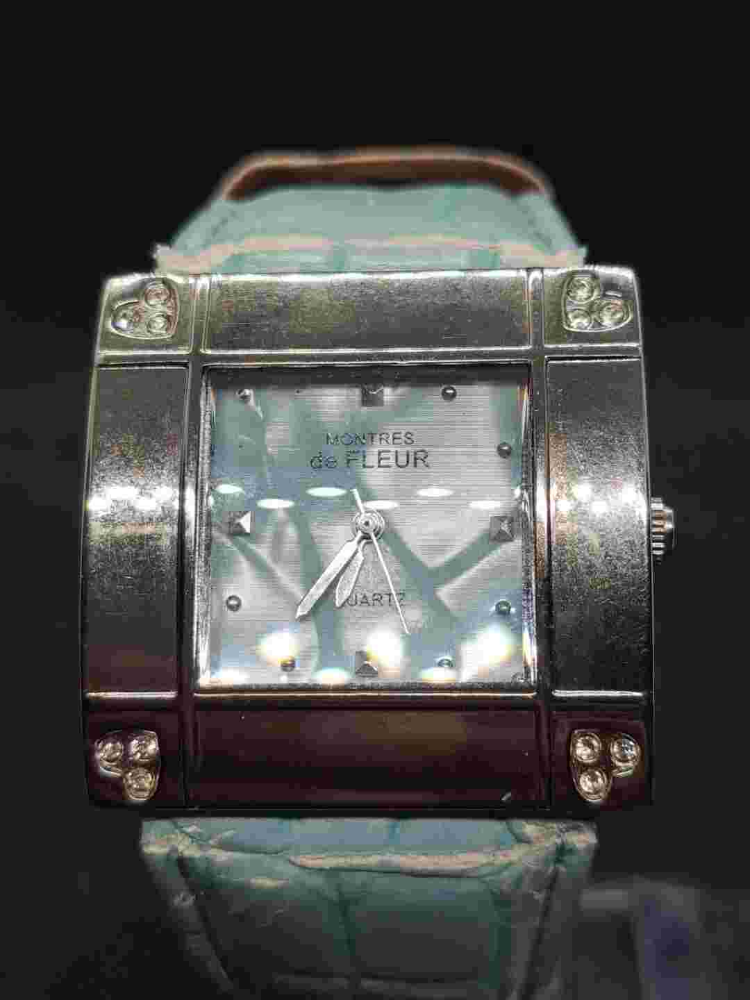 Montres De Fleur Square Ladies Watch