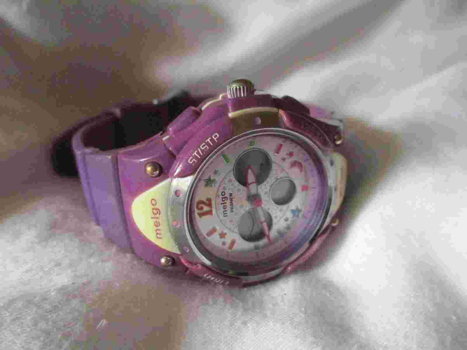 Melgo Pasnew Digital Wristwatch Purple Buckle Band WR 100M Silver Toned