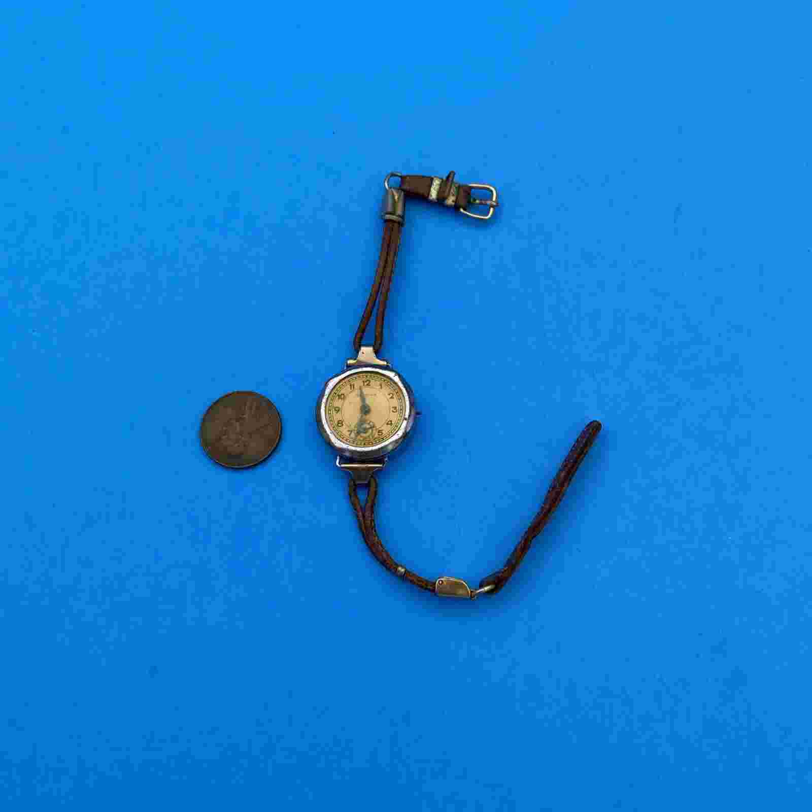 Riviera Irving Abelov Swiss Ladies Watch Not Working For Parts