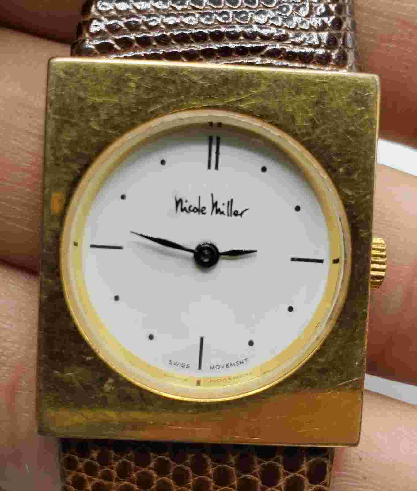 Nicole Miller Beautiful Design Ladies Watch Gold Plated Case