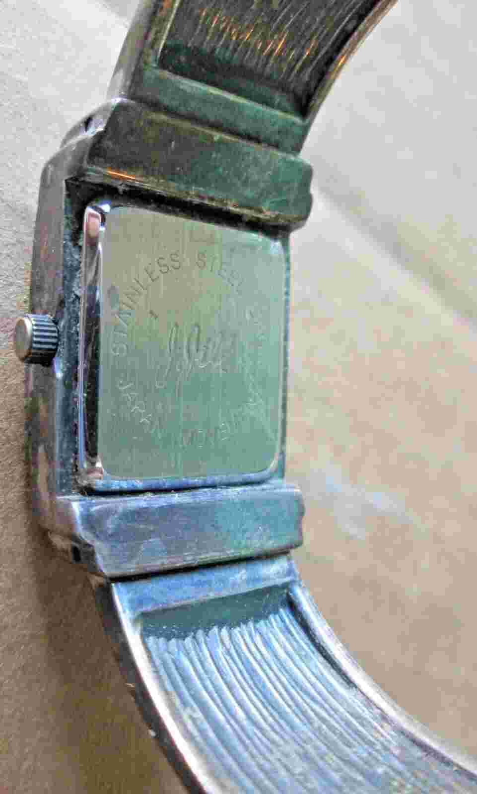 VINTAGE J. JILL ANALOG QUARTZ 22MM FLEX WEAVE METAL SILVER CUFF, WORKING, USED