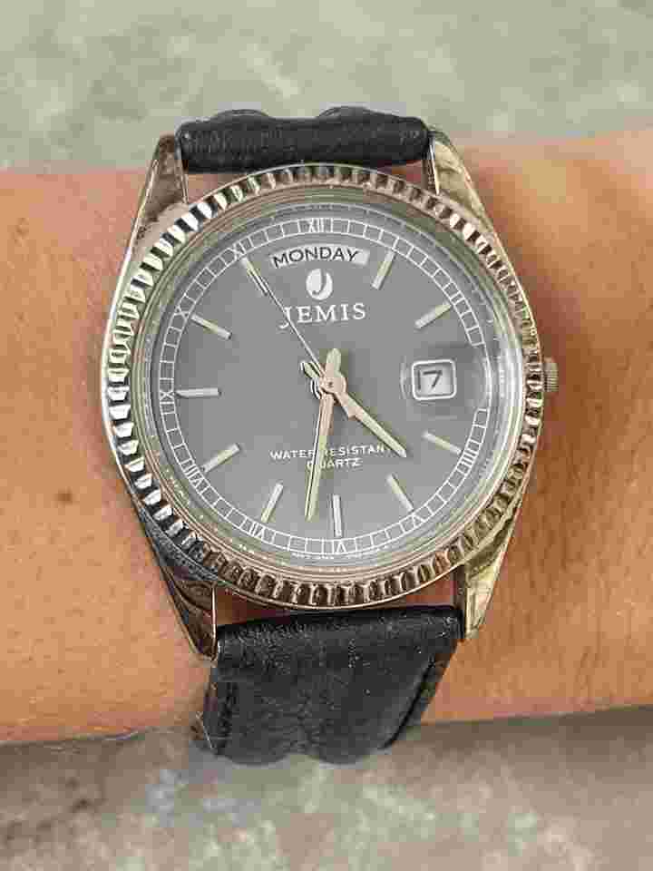 Jemis watch VT44-A000 President Style Day Date Quartz Men's Wristwatch vintage