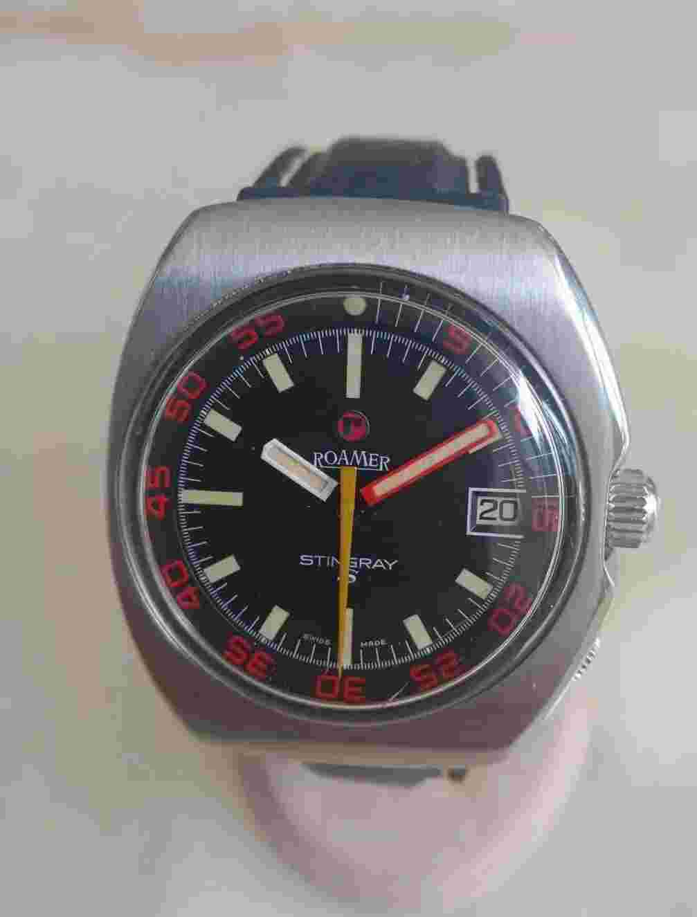 70s vintage watch mens Roamer Stingray S automatic diver 660ft Ref 471-9120.605
