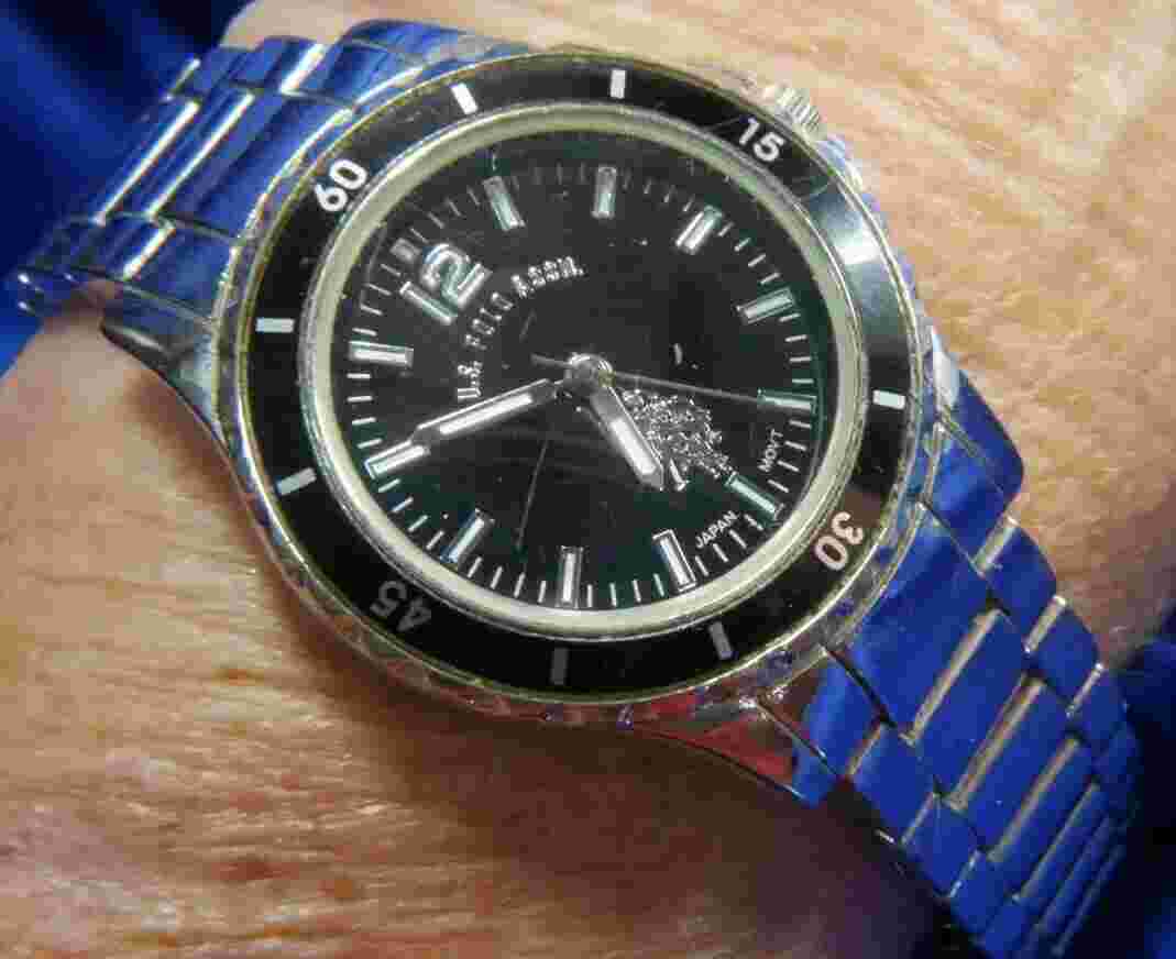 U.S. POLO ASSN. USC2081 Silver tone bracelet deployant WATCH fresh BATTERY A30
