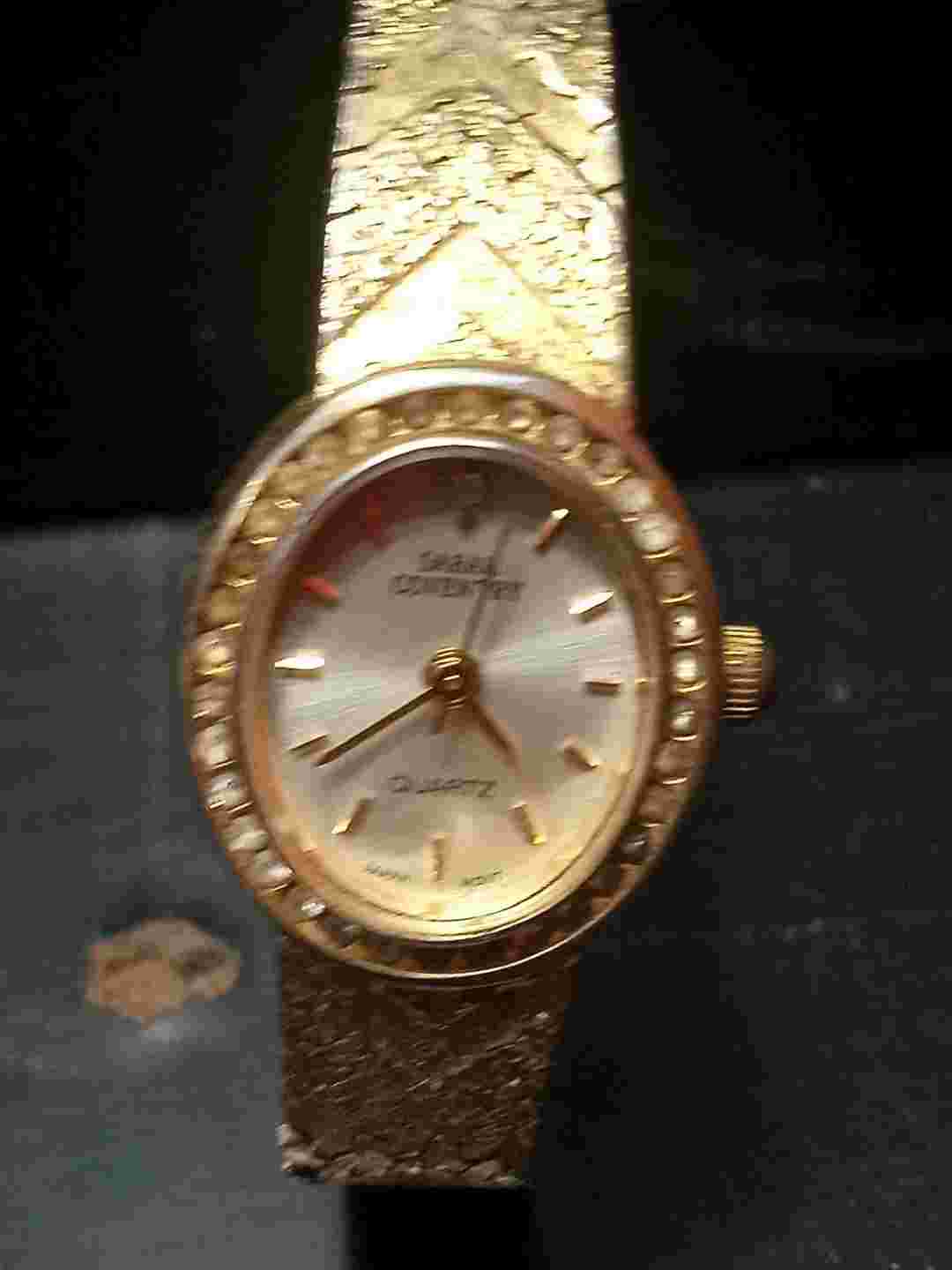 Sarah Coventry Women's Gold Toned Wristwatch with Quartz Movement