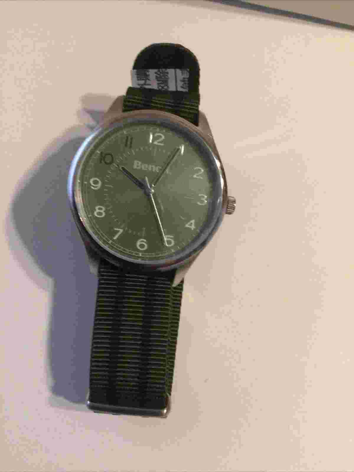 GENTS BENCH WATCH B.N.I.B.