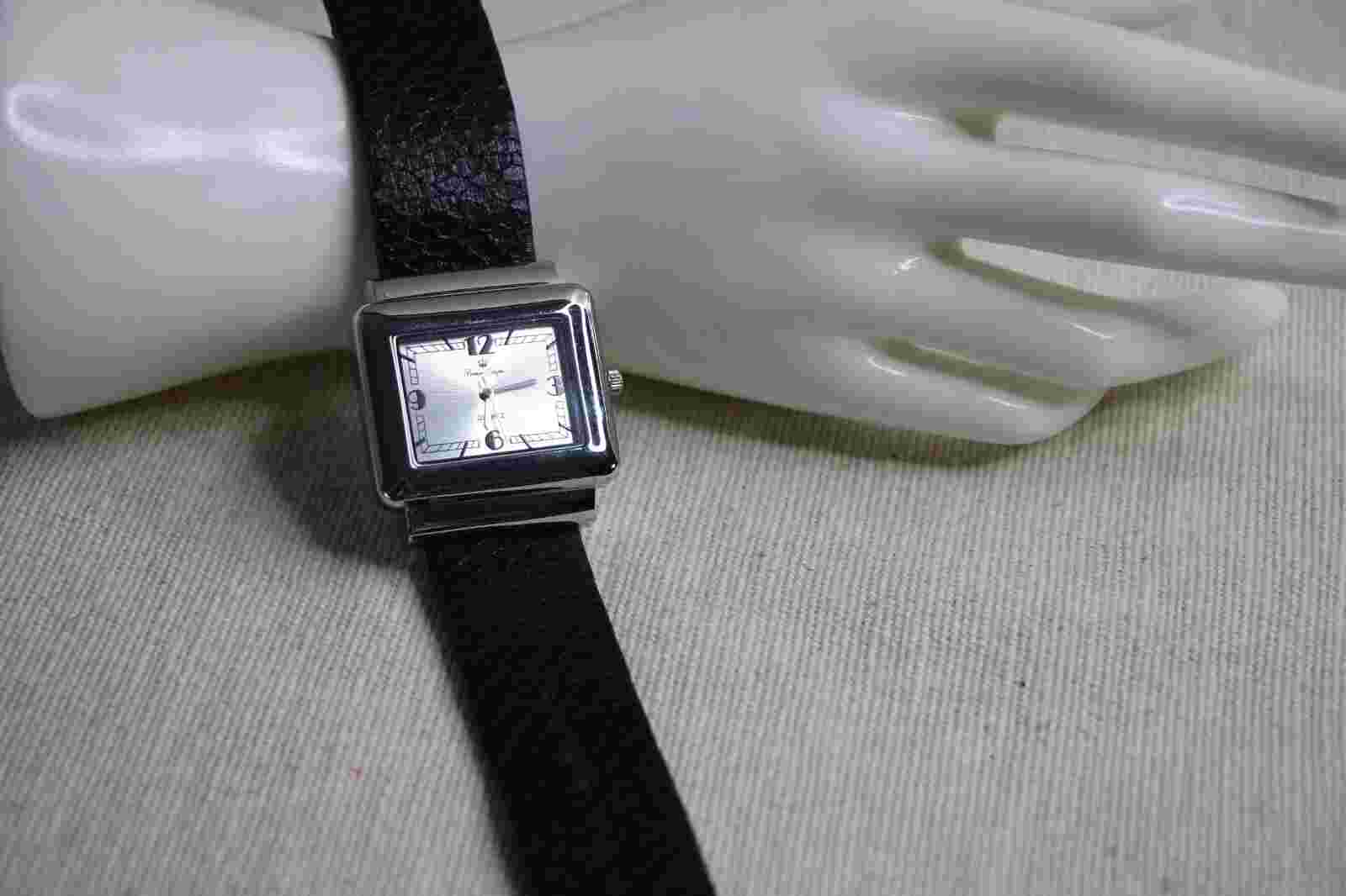 Premier Designs Silvertone Slide Watch Black Band WORKS