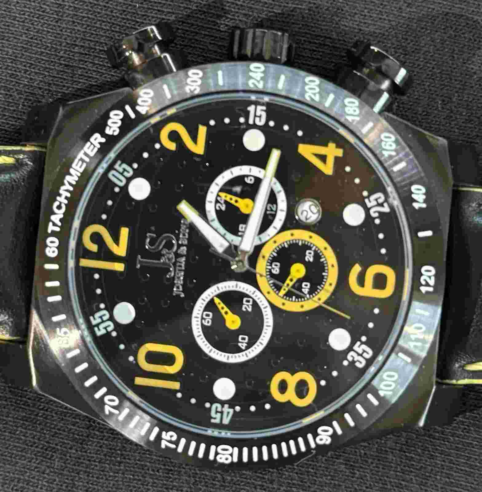 VANQUISH DIMPLE DIAL CHRONOGRAPH LEATHER STRAP JS-14