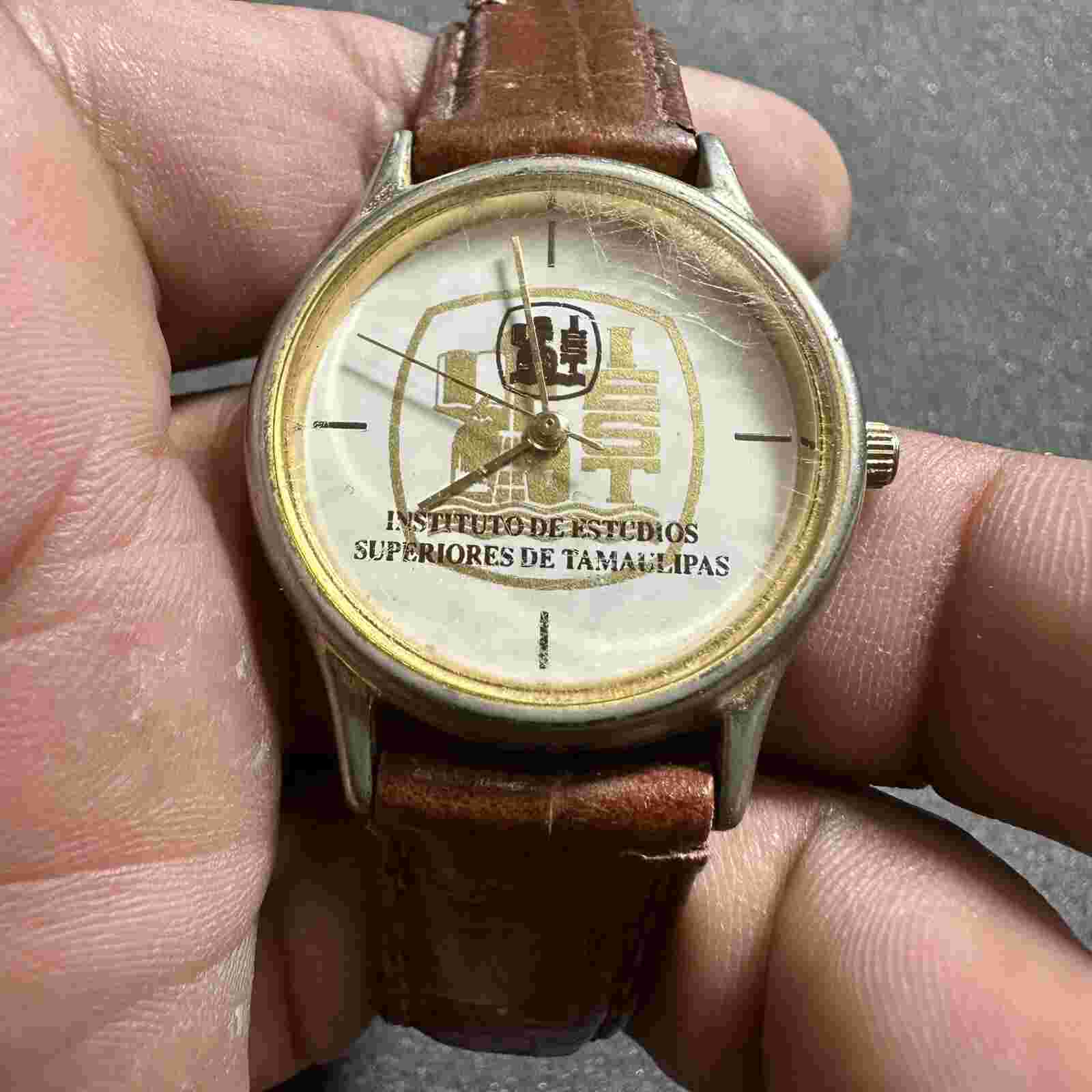 Vintage Instituto De Estudios Superiores De Tamaulipas Quarts Q&Q Watch Working