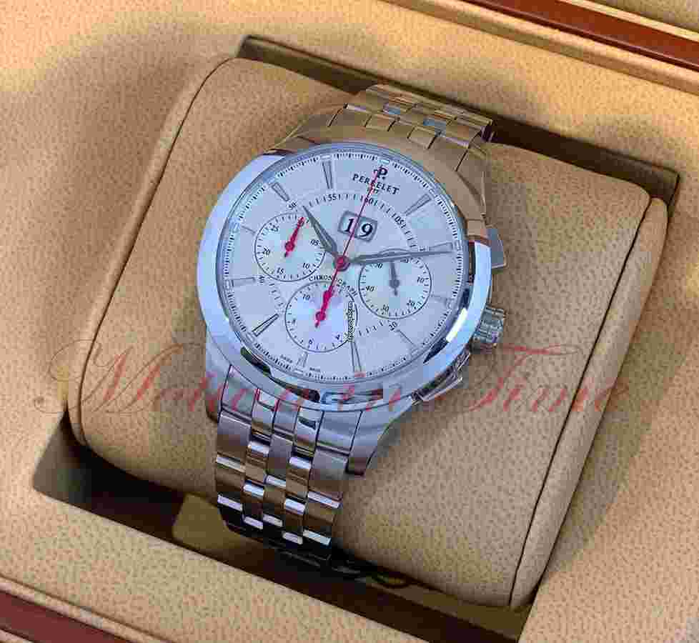 Perrelet
Classic Chronograph Big Date 42mm Silver Dial - Steel