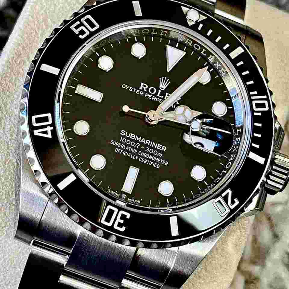Rolex Submariner Date
New release Submariner Date 41mm model 126610ln
