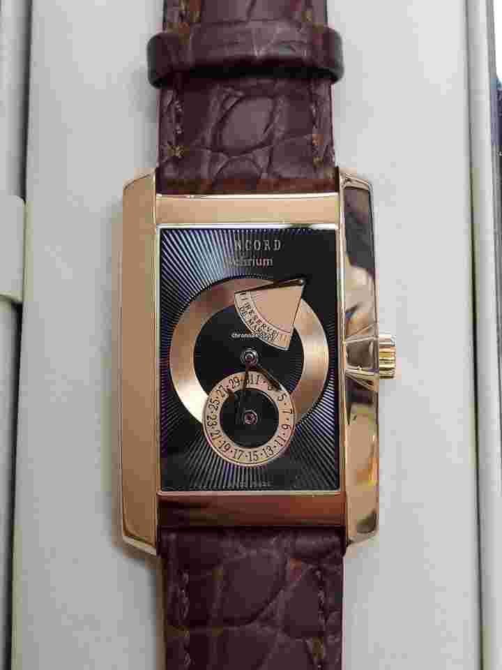 Concord Delirium
La Nuit 18kt Rose Gold