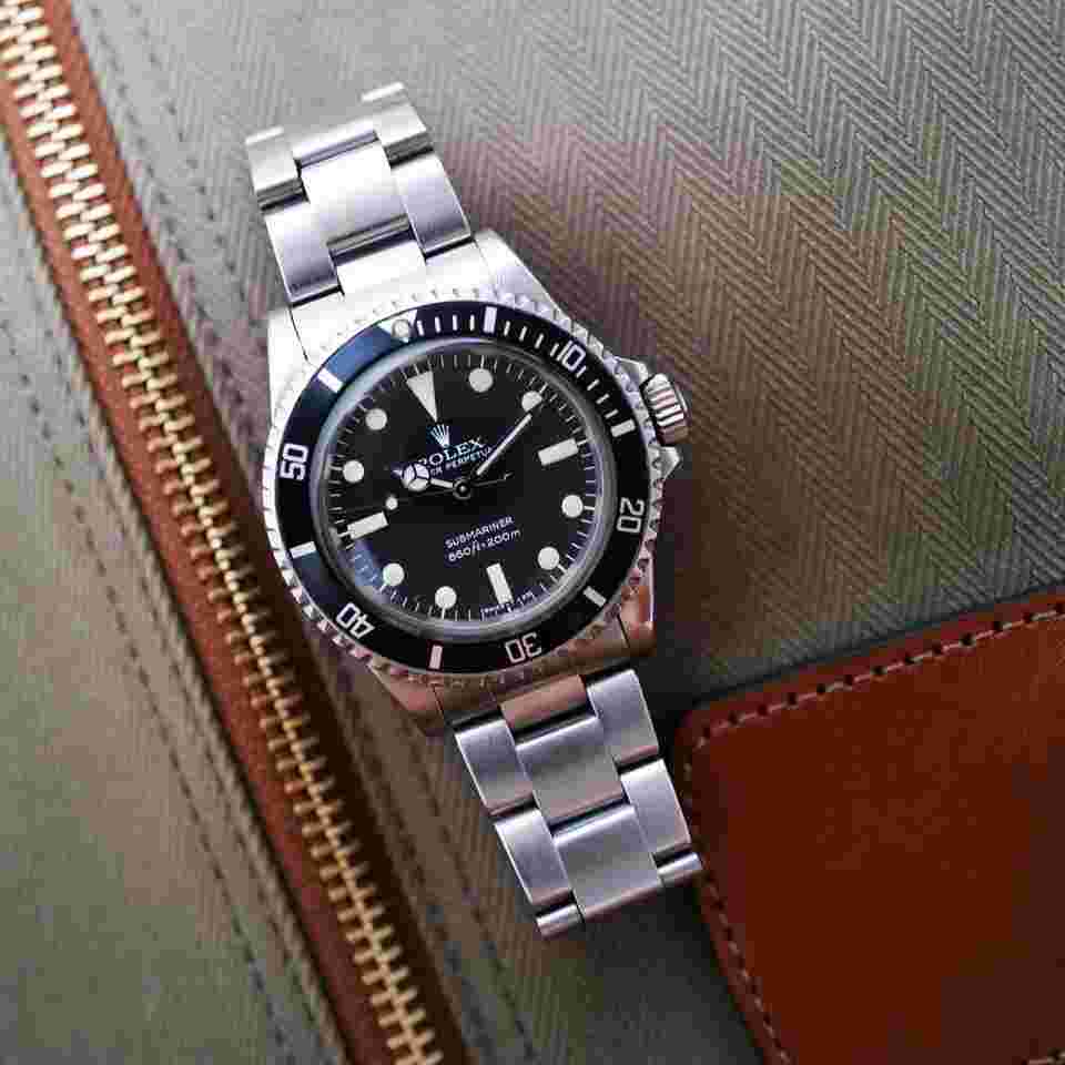 Rolex Submariner (No Date)
Ref. 5513 Maxi Dial Circa 1981