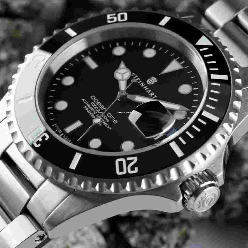 Steinhart Ocean 1
One 1 Black Ceramic Diver Swiss 42mm Watch 103-1079