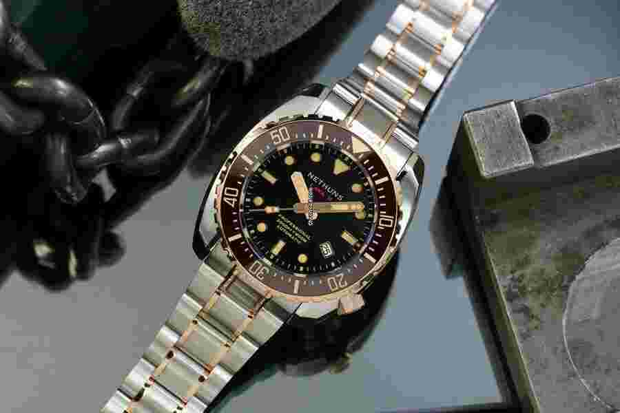 Nethuns
Lava II Steel Automatic Men's Diver Watch 45mm Black Dial LS261