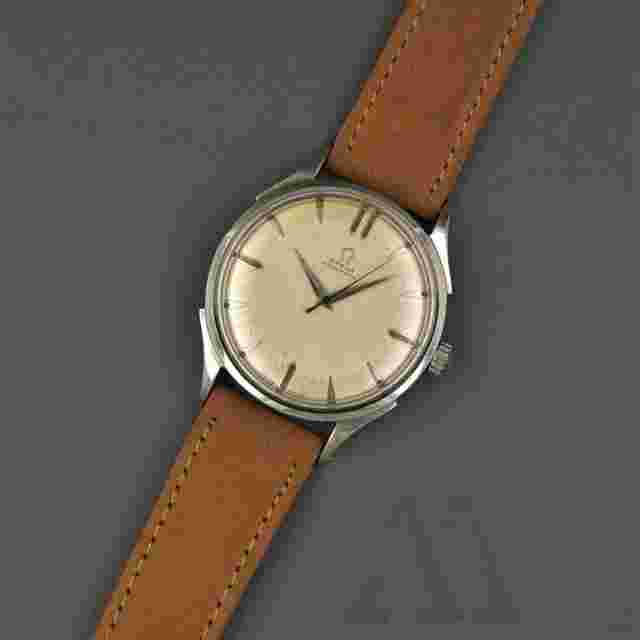Omega Bumper Automatic Fancy Lugs