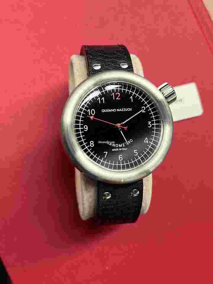 Giuliano Mazzuoli Manometro
Black Dial Stainless Steel 45mm Swiss ETA Automatic