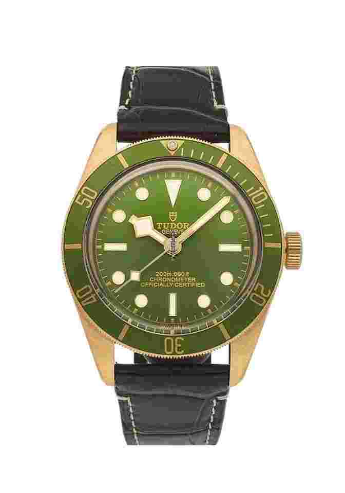 Tudor Black Bay
                           
                                 58 39mm 18k Yellow Gold Case Green Dial brown Alligator Strap M79018V UNWORN - Warranty: 2025
