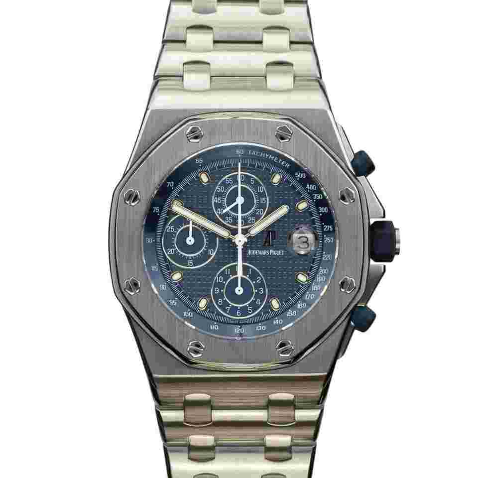 Audemars Piguet Royal Oak Offshore Chronograph
25721ST The Beast - Extract from the Archives Very fresh