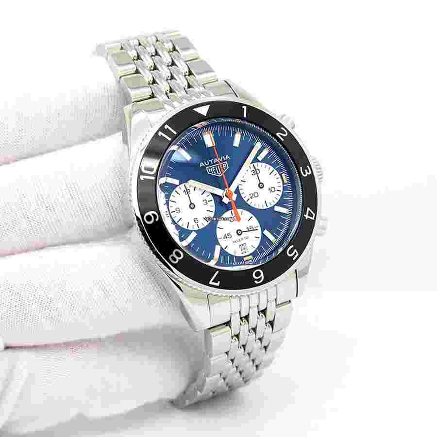 TAG Heuer Autavia
CBE2115 Autavia “Watches of Switzerland Anniversary” Australia Limited Edition