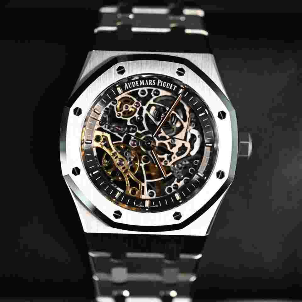 Audemars Piguet Royal Oak Double Balance Wheel Openworked
15407ST Stainless Steel Discontinued