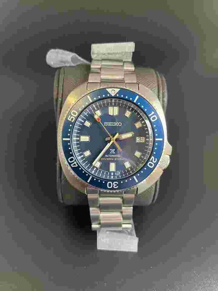 Seiko Prospex
Luxe 1970 Diver's Watch Reinterpretation Limited Edition
