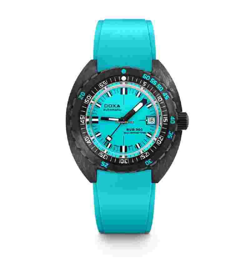 Doxa Sub
300 Carbon Aquamarine Turquoise Rubber Strap Men's Watch 822.70.241.25