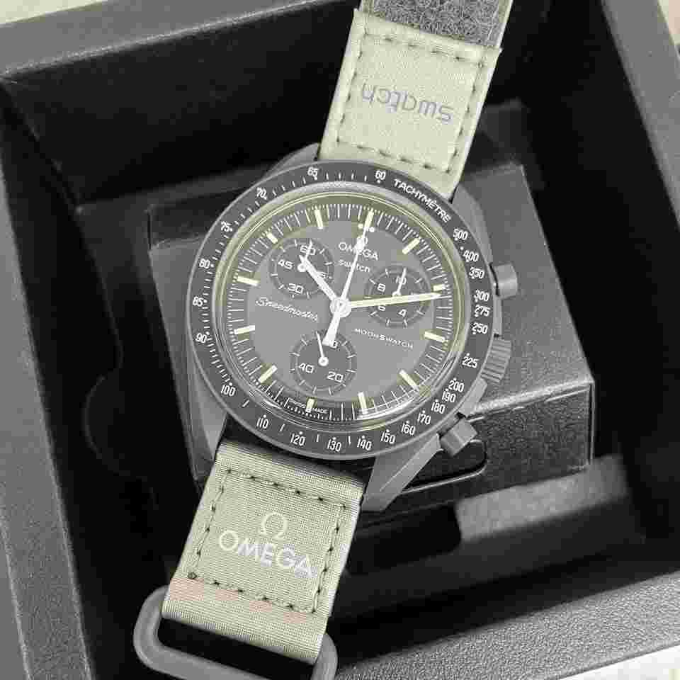 Swatch Moonswatch
NEW Moonswatch "Mission To Mercury" Swatch x Omega Grey Black SO33A100