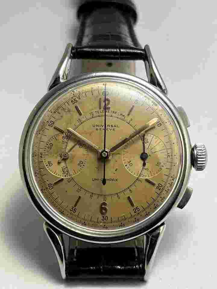 Universal Genève
Uni-Compax - vintage chronograph watch movement cal. 287