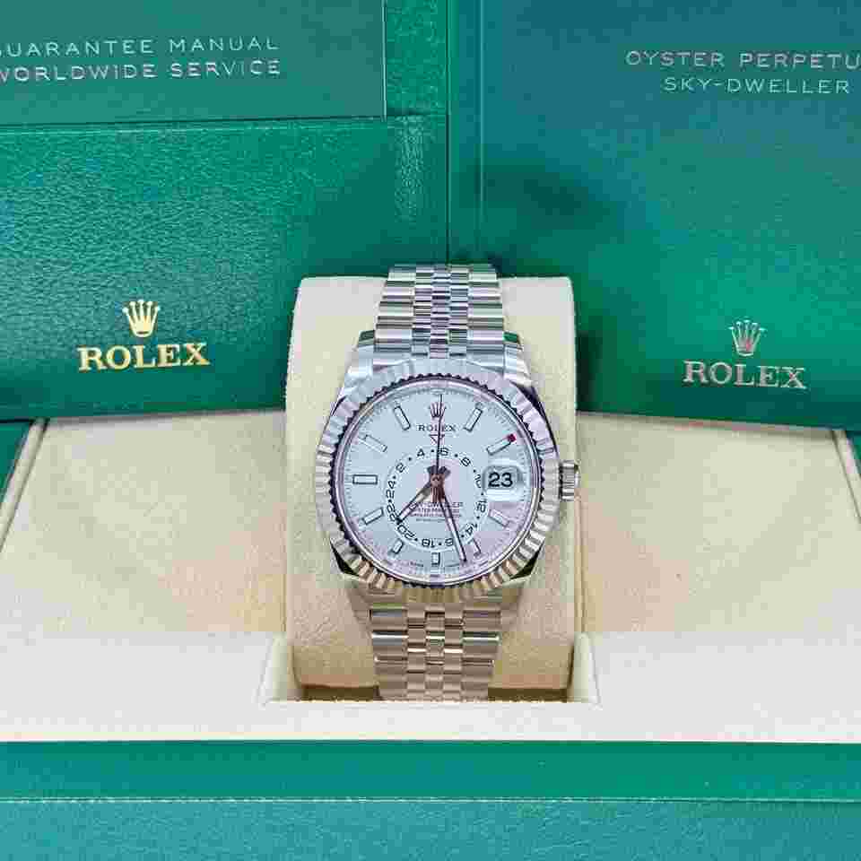 Rolex Sky-Dweller
DISCONTINUED Mint 2023 42mm White Dial Jubilee 326934-0002