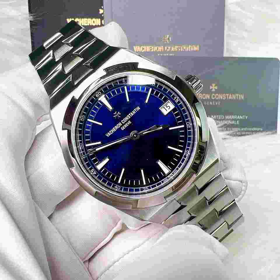Vacheron Constantin Overseas
(2025 New) New Model Overseas Blue Dial 41mm