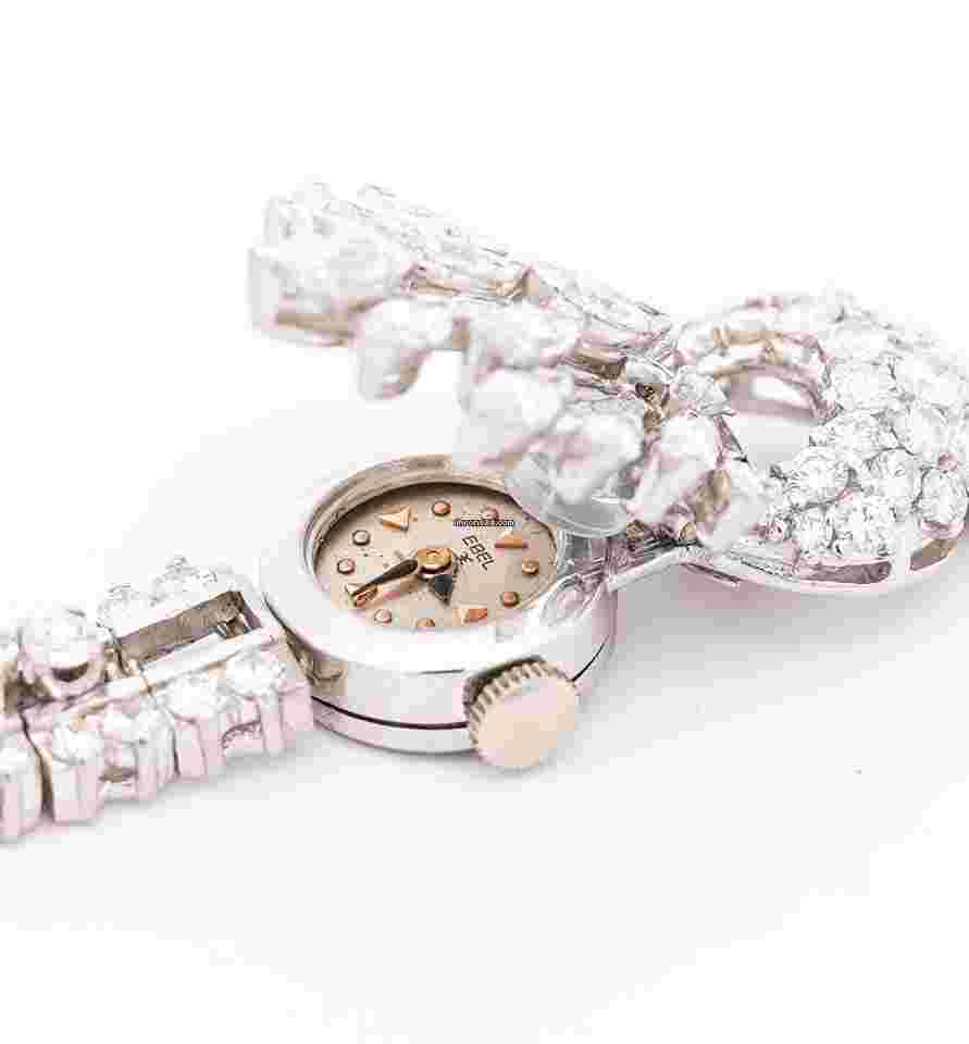 Ebel
Vintage Hidden Watch With 11 Carats in Multi-Cut Diamonds Set in Platinum