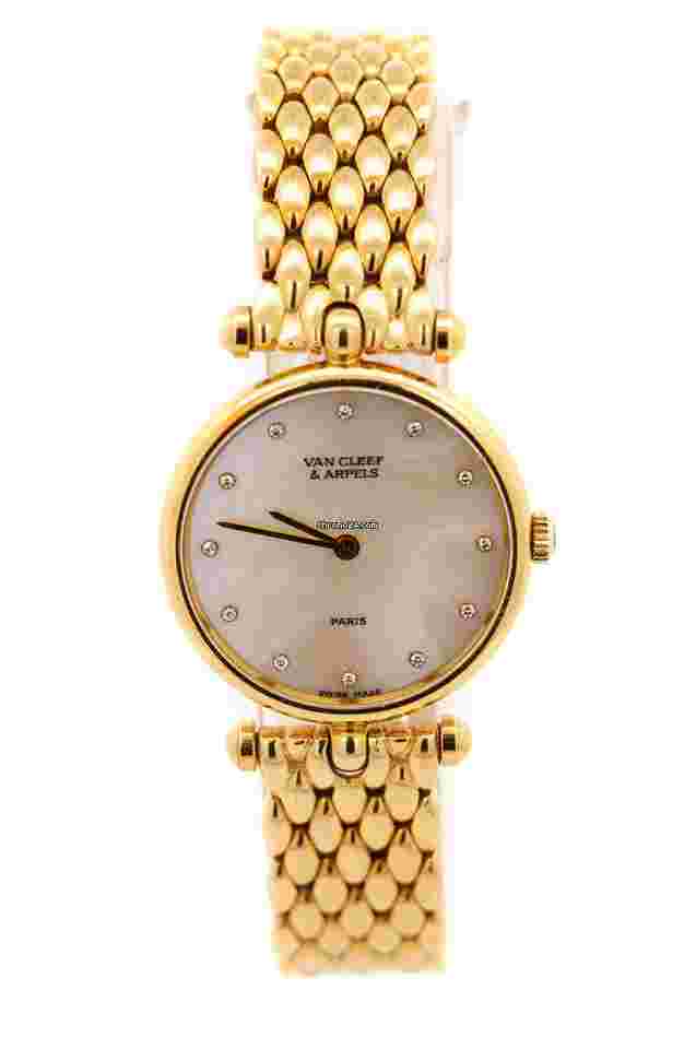 Van Cleef & Arpels
18601 Mother Of Pearl and Diamond Dial in 18K Gold