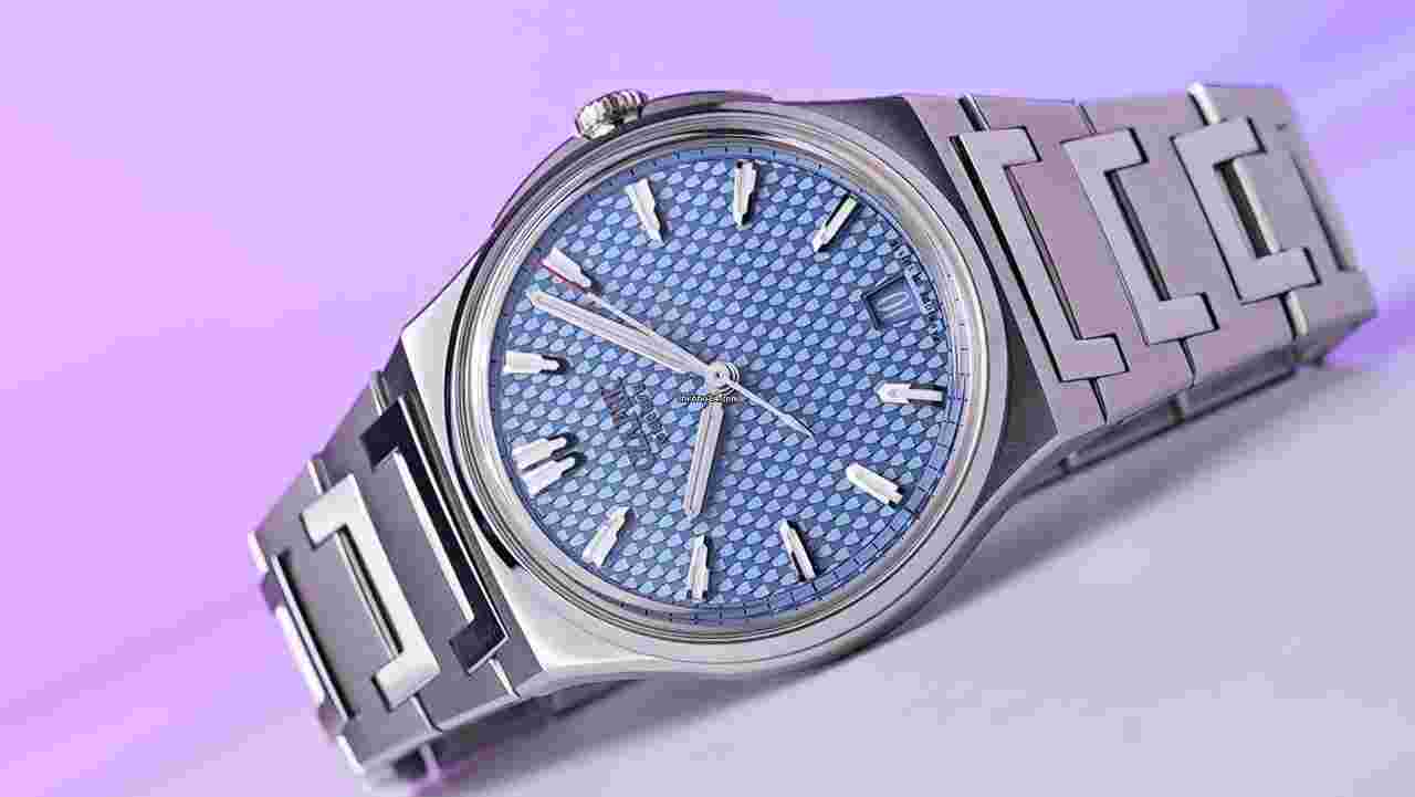 Czapek
Glacier Blue S