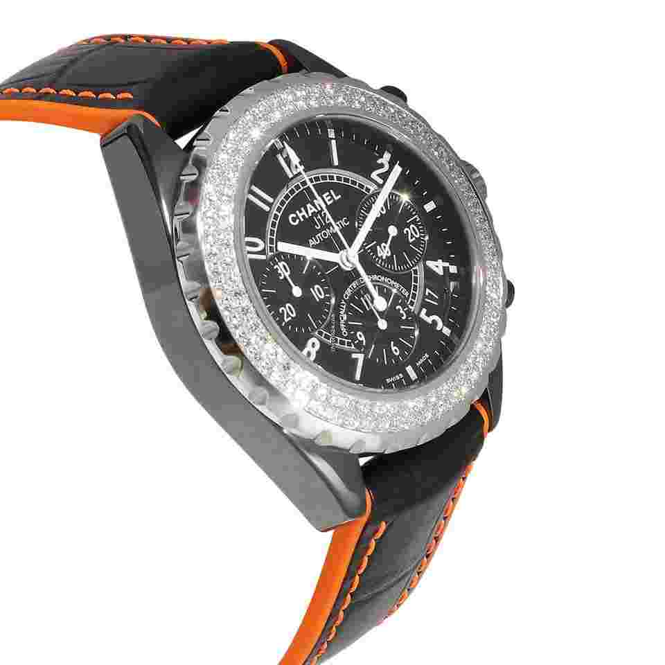 Chanel J12
H1009 Unisex Watch in Ceramic