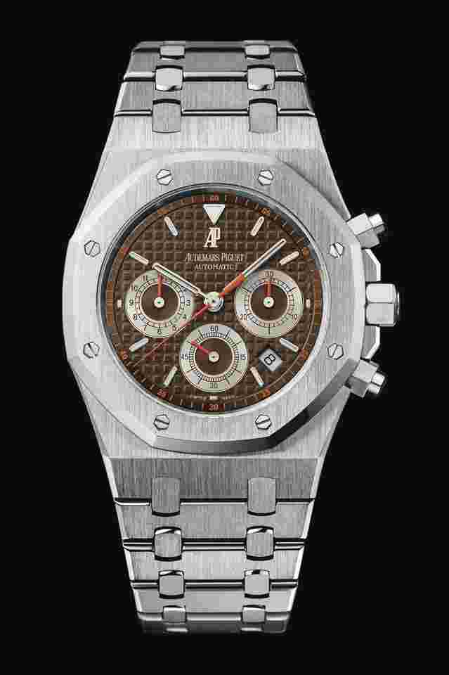 Audemars Piguet Royal Oak Chronograph
Automatic Novelty Brown Havana Clous de Paris 26300ST.OO.1110ST.08