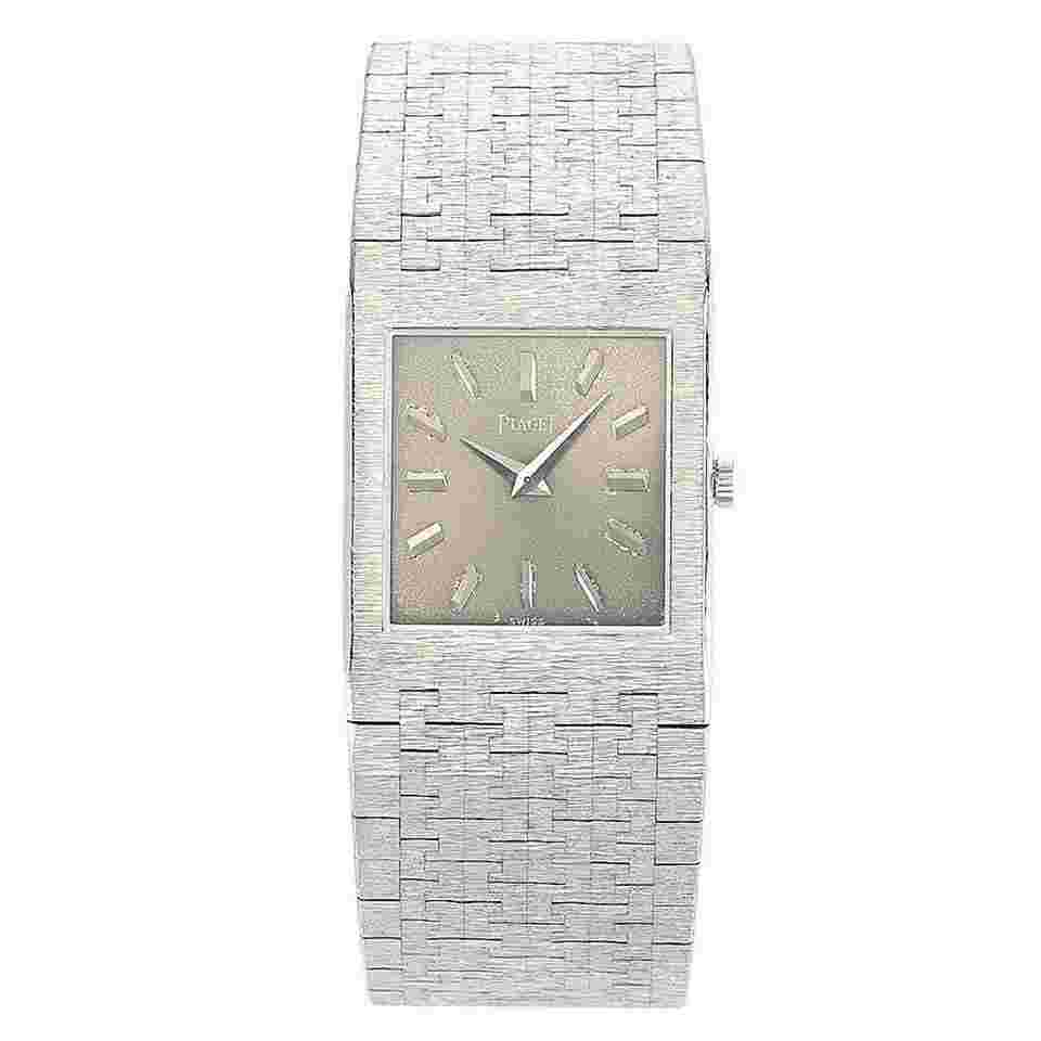 Piaget
18k White Gold 9133 Series Vintage 1960's