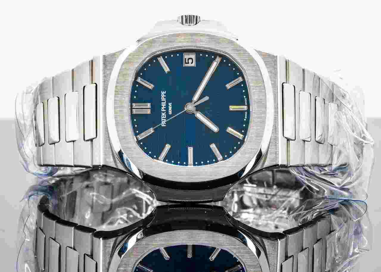 Patek Philippe Nautilus
2017 Nautilus 5711/1P