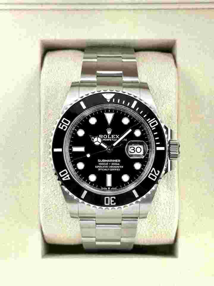 Rolex Submariner Date
NEW 2025 Submariner 41mm 126610LN Stainless Steel Black Dial