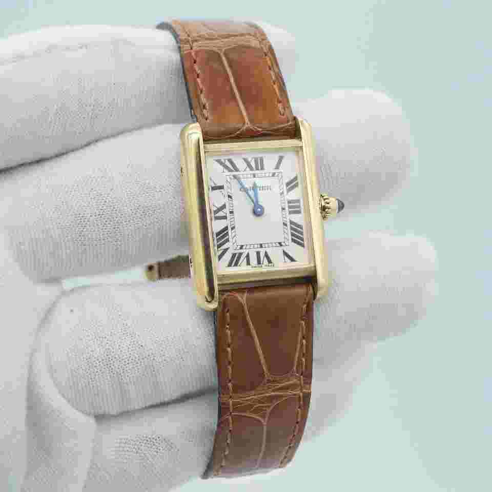 Cartier Tank Louis Cartier
2442