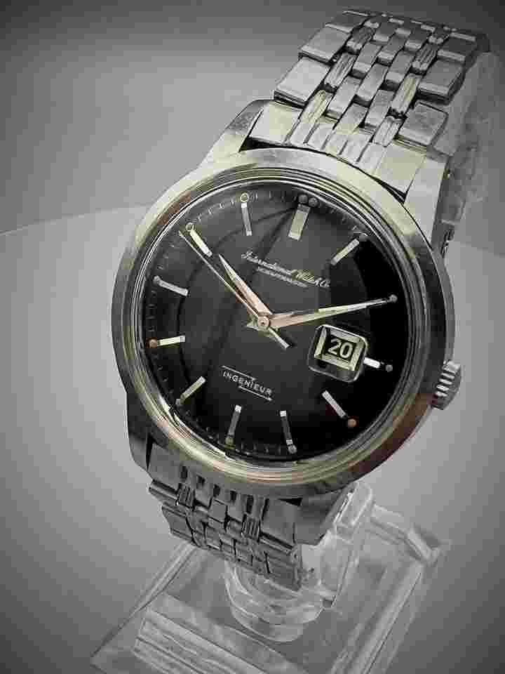 IWC Ingenieur
Ref 666 Glossy Gilt Dial Blackout Date