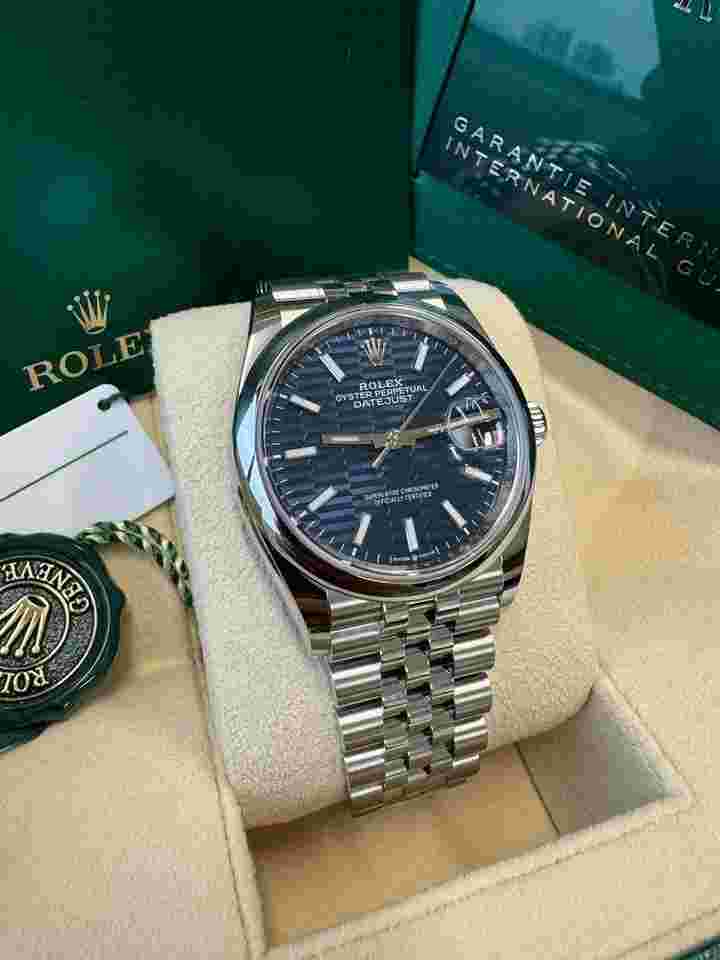 Rolex Datejust 36
DISCONTINUED NEW 2024 Blue Motif Stainless Steel Smooth Bezel Jubilee Bracelet
