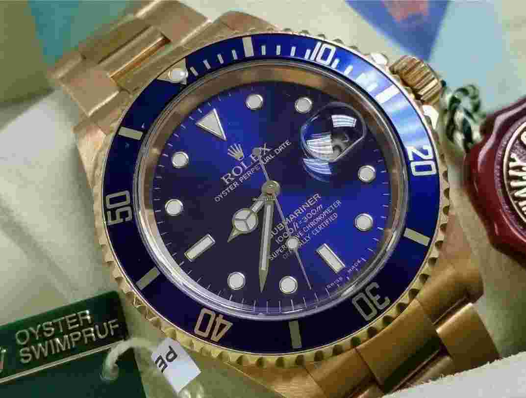 Rolex Oyster Perpetual Submariner Date 300M ROYAL BLUE PURPLE Dial 18k Solid Gold Pre-Ceramic 16618LB Full Set