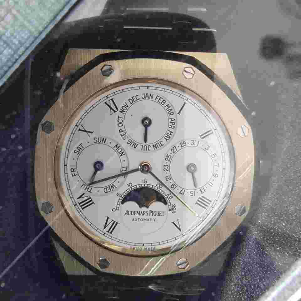 Audemars Piguet Royal Oak Perpetual Calendar
25654BA