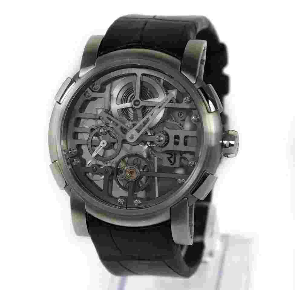 Romain Jerome Moon-DNA
Skylab RJ.M.AU.021.01 44MM Stainless Steel