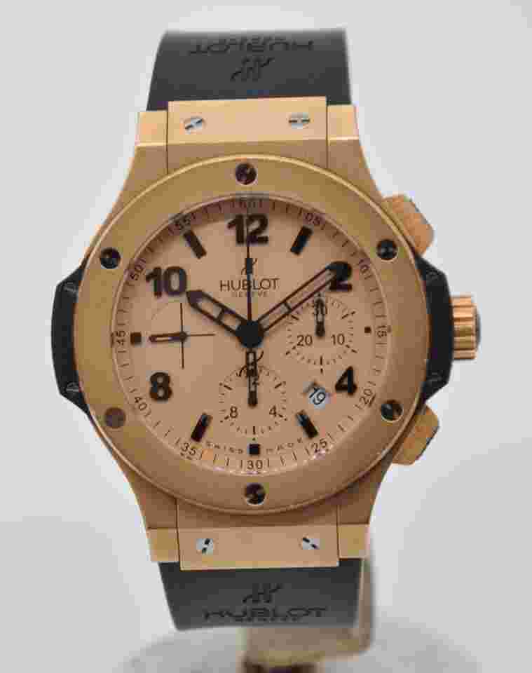 Hublot Big Bang 44 mm
18k Rose Gold Mat 44mm 301.PI.500.RX Rubber Automatic