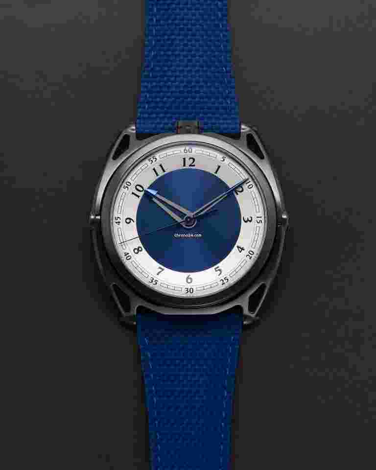 De Bethune
DB27 Titan Hawk V2 Limited to 20 pieces