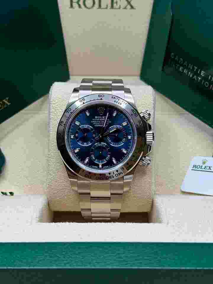 Rolex Daytona
DISCONTINUED Blue Dial White Gold Oyster Bracelet Pre Owned