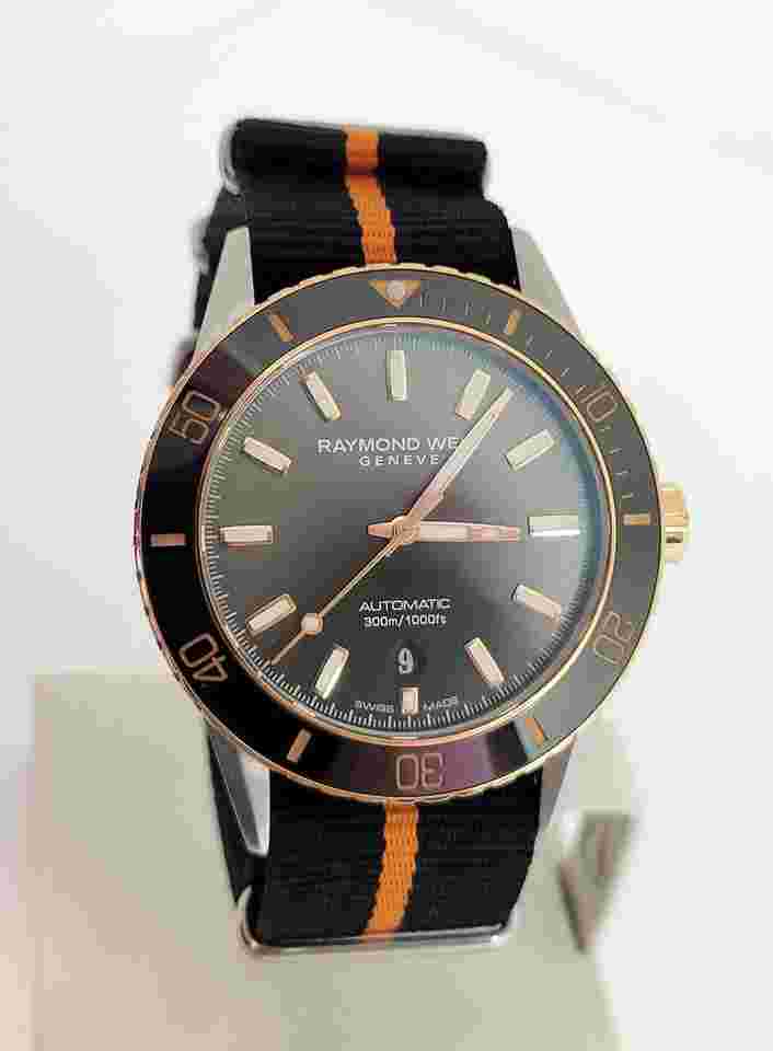 Raymond Weil Freelancer
S/Steel Mens RAYMOND WEIL Freelancer Dark Gray Dial Watch Ref 2775 EXLNT
